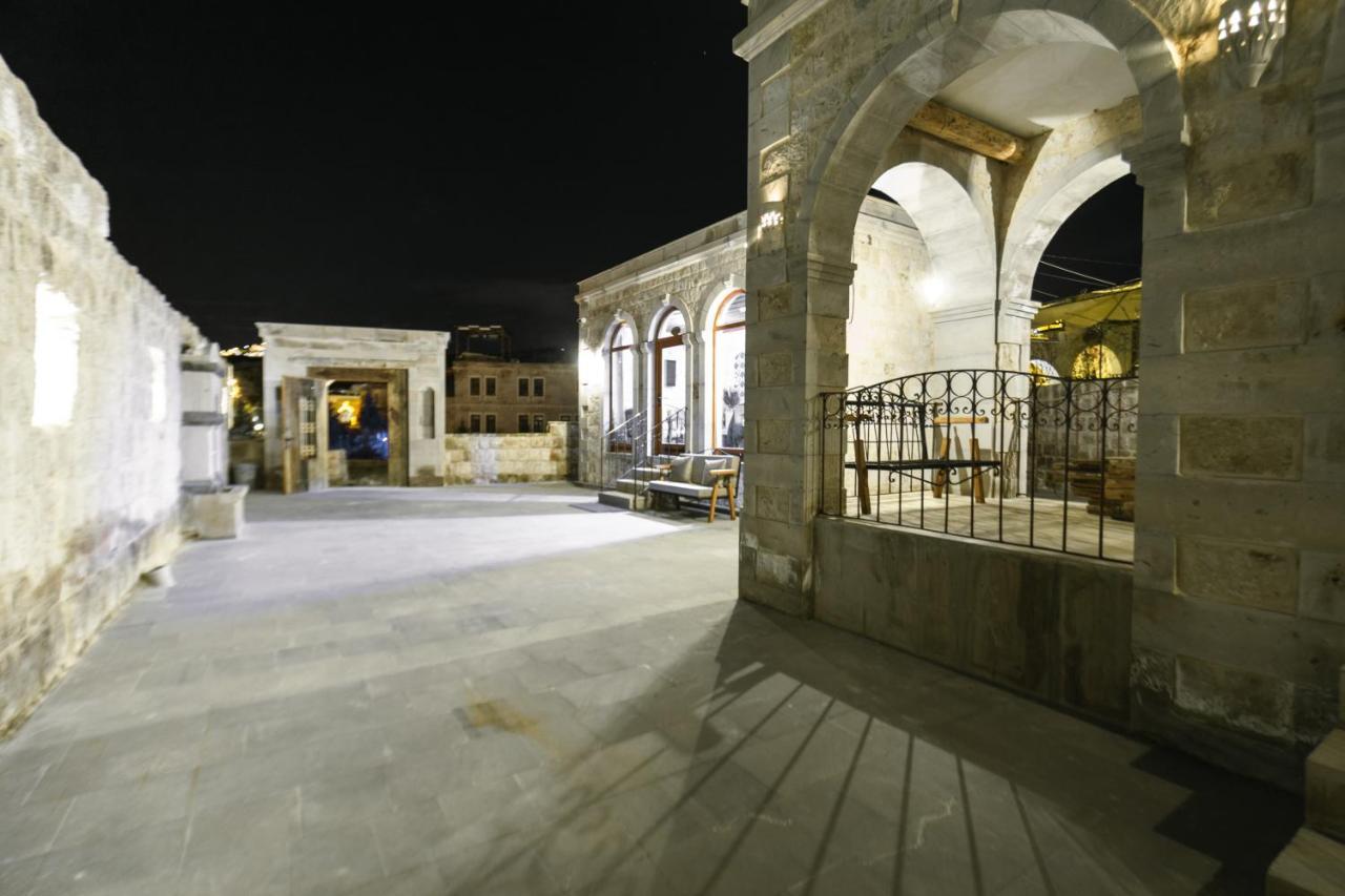 גורמה Sapphire Stone Hotel מראה חיצוני תמונה